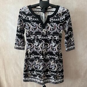 White House Black Market Women's XXS Scroll Print V-Neck Tunic Top 3/4 Sleeves